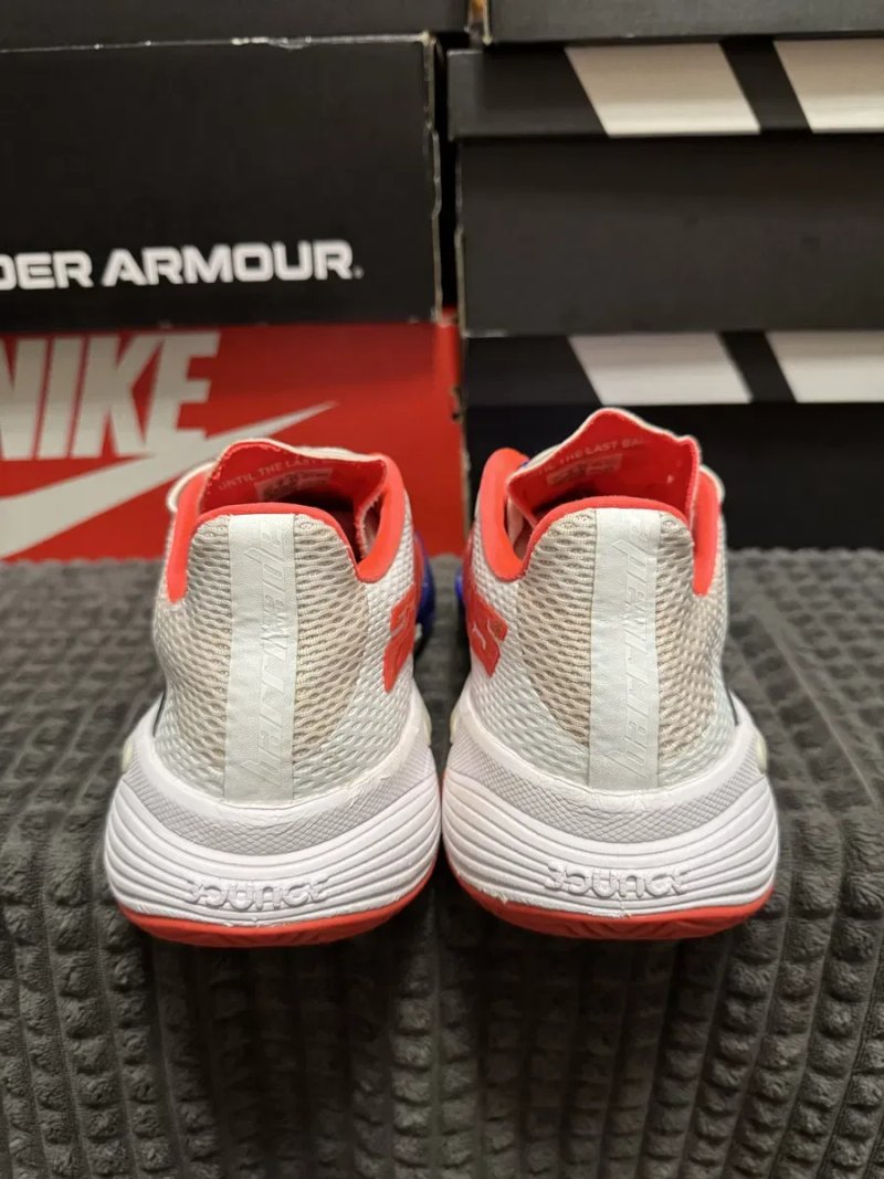Тенісні кросівки  Adidas Barricade 42(26,5см) оригінал — фото 4