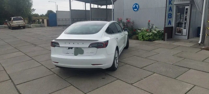 Tesla 3 dual motor — фото 3