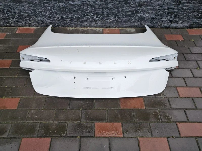 Tesla M3 HIGHLAND 2024 Крышка багажника Ляда — фото 4