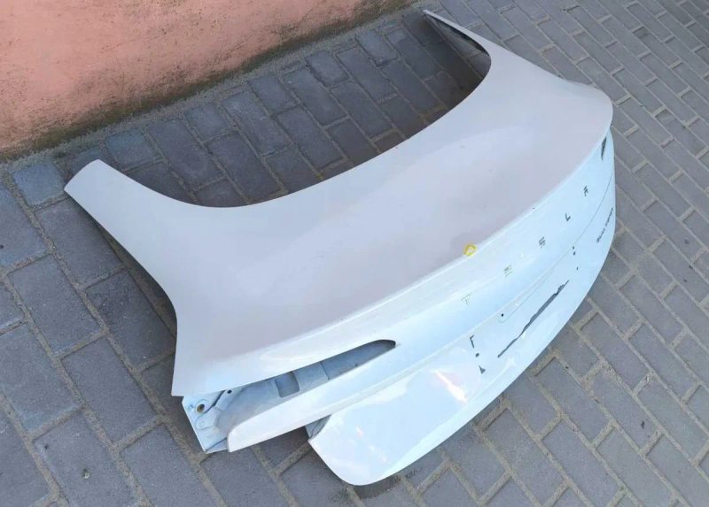 Tesla M3 HIGHLAND 2024 Крышка багажника Ляда — фото 8