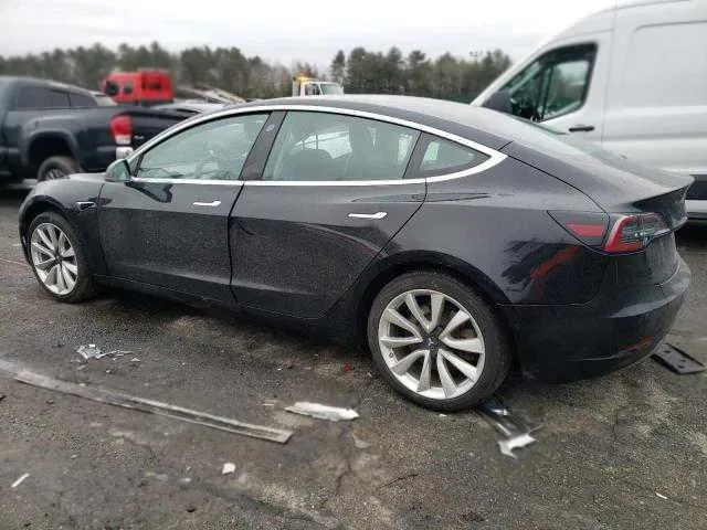 TESLA MODEL 3 2019 року з США — фото 3