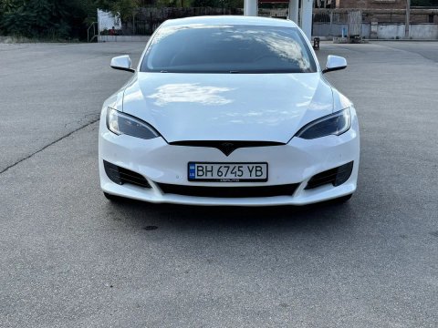 Tesla model S 75