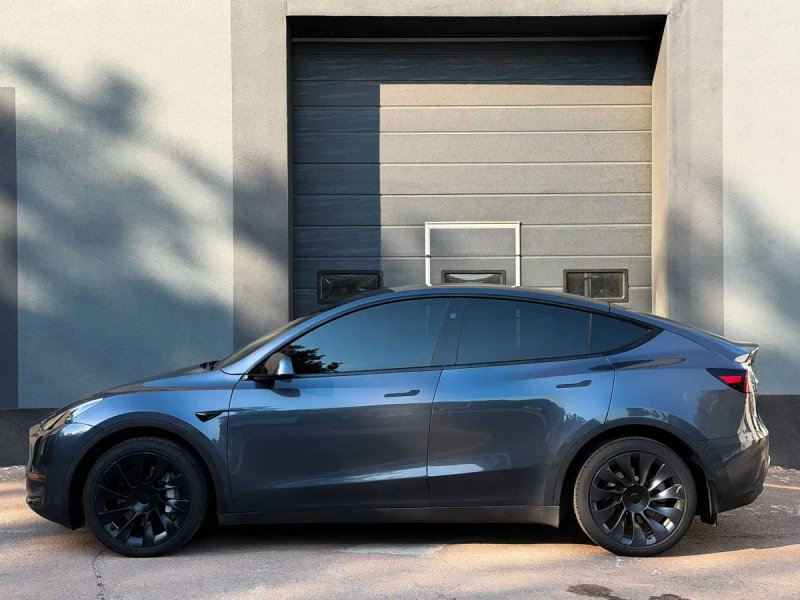 Tesla Model Y Long Range Dual Motor 2023 р.в. — фото 4