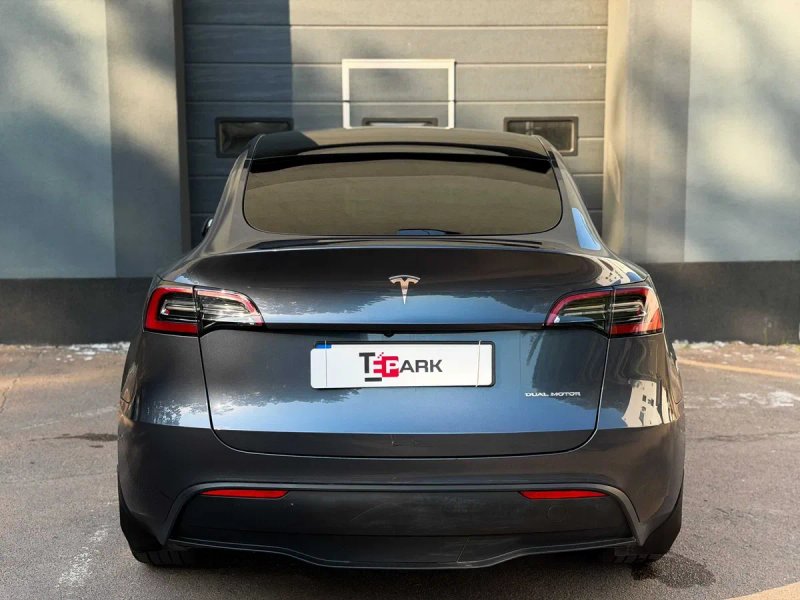 Tesla Model Y Long Range Dual Motor 2023 р.в. — фото 6
