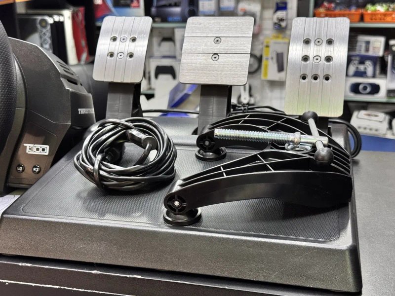 Thrustmaster T300 RS GT Edition  PS4/PS5 — фото 5