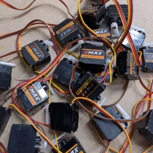 Сервопривід Emax ES08MA