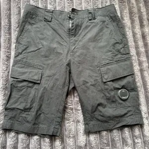 C.P. COMPANY  карго шорти оригінал