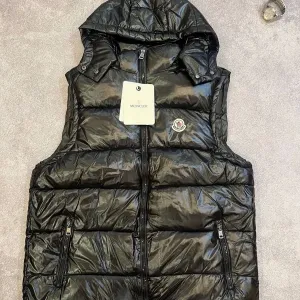 Чоловіча жилетка Moncler