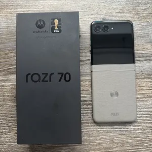 Motorola razr 70 8/256гб