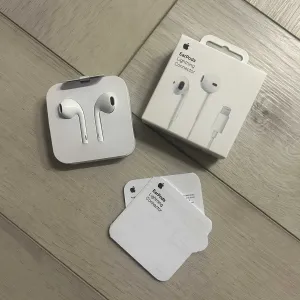 Apple Earpods Lightning навушники провідні з мікрофоном для айфона