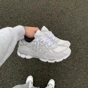 Кросівки ASICS Gel-NYC (у багатьох кольорах)