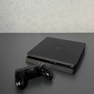 Sony PlayStation 4 Slim 500GB/1TB + оригінальний DualShock 4 | Обслужена