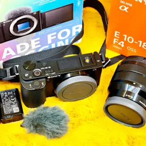 ‼️ІДЕАЛЬНИЙ СТАН, 41 кадр‼️ Комплект SONY ZV-E10 з об'єктивом 10-18мм f4 OSS