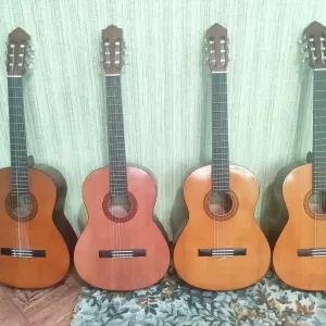 Класичні гітари / классические гитары (Yamaha C40 та CM40)
