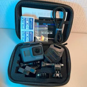 Екшн-камера GoPro Hero 5 з двома акумуляторами