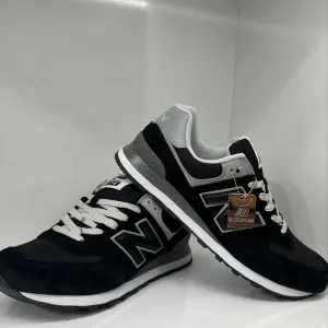 Кросівки New Balance 574 чорні (41–46)