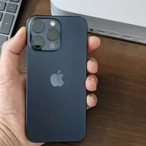Apple Iphone 15 Pro Max 512Gb, 2 фізичні сім, без ремонтів, екран ідеал, встановлено скло антишпигун АКБ 88%.