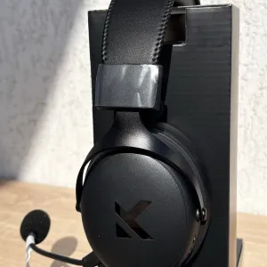 Нові Навушники MCHOSE V9 Pro / Бездротова ігрова гарнітура / 2.4G / Bluetooth з мікрофоном