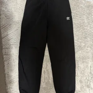 Спортивні штани | Adidas