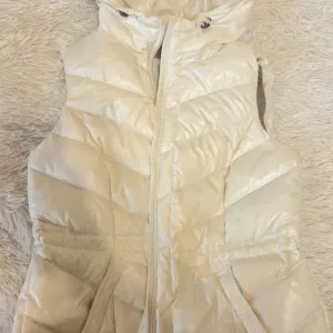 Жилетка жіноча  Esprit L/Xl