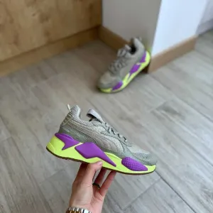 США! Осінні жіночі кросівки Puma RS-X Ron Funches 389473-01 Оригінал! 37-38.5р