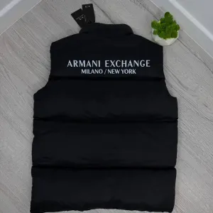 Жилетка Armani Exchange New York чорна Безрукавка чоловіча Армані