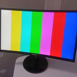 Samsung C24F390FHI 23.5" VA / Full HD / 72Hz / Curved / HDMI