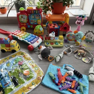 Развивающие игрушки б/у 1-2 года Fisher-Price, VTech, Tiny Love