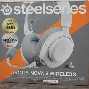 Бездротові навушники SteelSeries Arctis Nova 3 Wireless White (Як нові)
