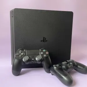 PlayStation 4 Slim 500GB / 2 джойстика / PS4 Слім 500 Гб, Гарантія