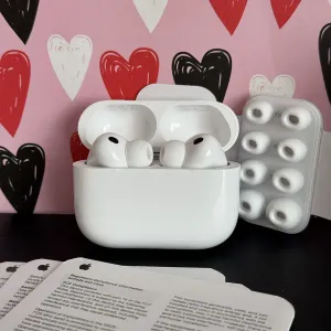 Навушники Apple AirPods Pro 3 (Шумоподавлення і режим прозорості)