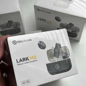 Hollyland Lark M2 mini Combo запаковані з пломбами