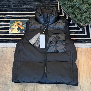 Жилетка Cp company/C.P. Company/сіпі компані/ нова