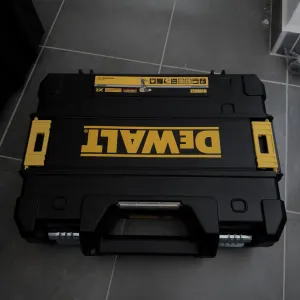 Нові оригінальні кейси DeWALT TSTAK / б/у Tough system