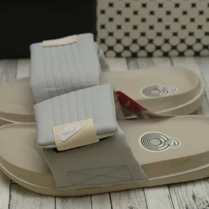 Женские шлепанцы шльопанці шлепки тапочки Nike Benassi OFFCourt