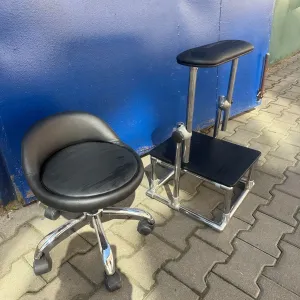 ПРОДАМ стілець для майстра педикюру+ підставка для ніг