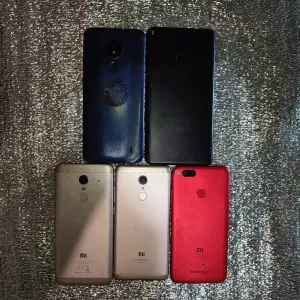 Лот телефонів Xiaomi