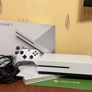 Ігрова консоль Xbox One S 1TB+ 1 геймпад+ коробка!