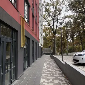 Здам приміщення в оренду біля парку