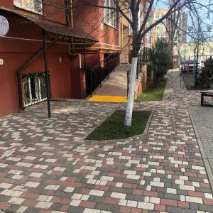 Продам комерцію в Ірпені — з ремонтом, окремий вхід.