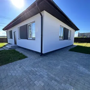Одноповерховий будинок в Ірпені.
