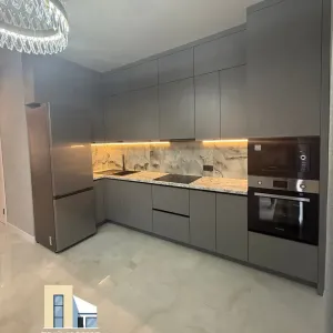 Продам таунхаус з новим ремонтом та меблями Ірпінь  Камін