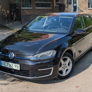 Volkswagen e-Golf 2017