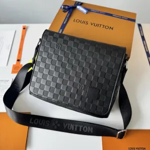 Сумка Louis Vuitton District, чоловічий месенджер луі вітон, мужская сумка через плечо, кожаная