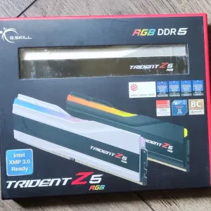 Оперативная память G.Skill 32 GB (2x16GB) DDR5 7600 MHz Trident Z5 RGB
