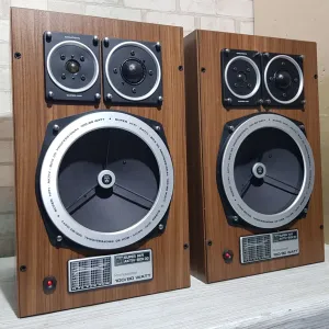 100ВтАктивна полична акустика/полочная Grundig Active Box 30