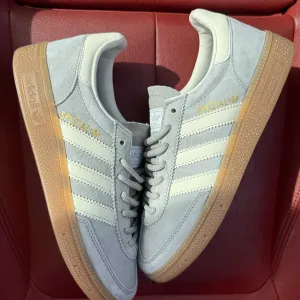 (БЕЗ ПЕРЕДОПЛАТИ) Adidas Handball Spezial Grey White адідас спешл сірі замшеві