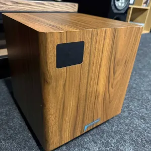 Сабвуфер Acoustic Energy AE 108 Walnut