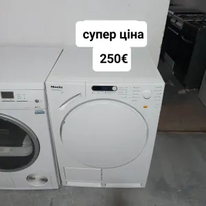 Продаж сушильної машинки Міле  т7744с.конденсаційна,виробник Німетчина.60×60×85
Тип загрузки: фронтальный
Макс. загрузка [