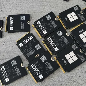Новий SSD nvme Microsoft  256/512/1TB

Ссд зняті з нових ноутбуків 
Мінімальне напрацювання 
Надійні від компанії Micr